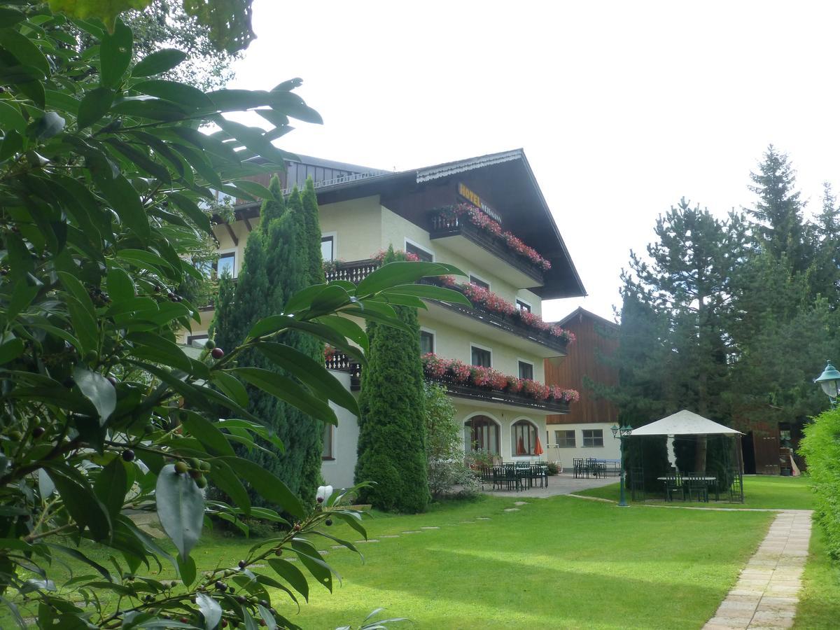 Hotel Weismann Sankt Georgen im Attergau Exteriér fotografie